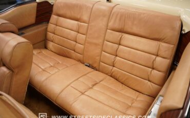 Cadillac-Eldorado-1976-Calumet-Cream-Beige-39