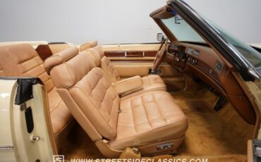 Cadillac-Eldorado-1976-Calumet-Cream-Beige-43