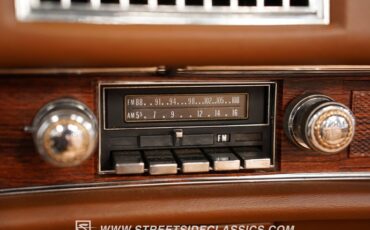 Cadillac-Eldorado-1976-Calumet-Cream-Beige-49