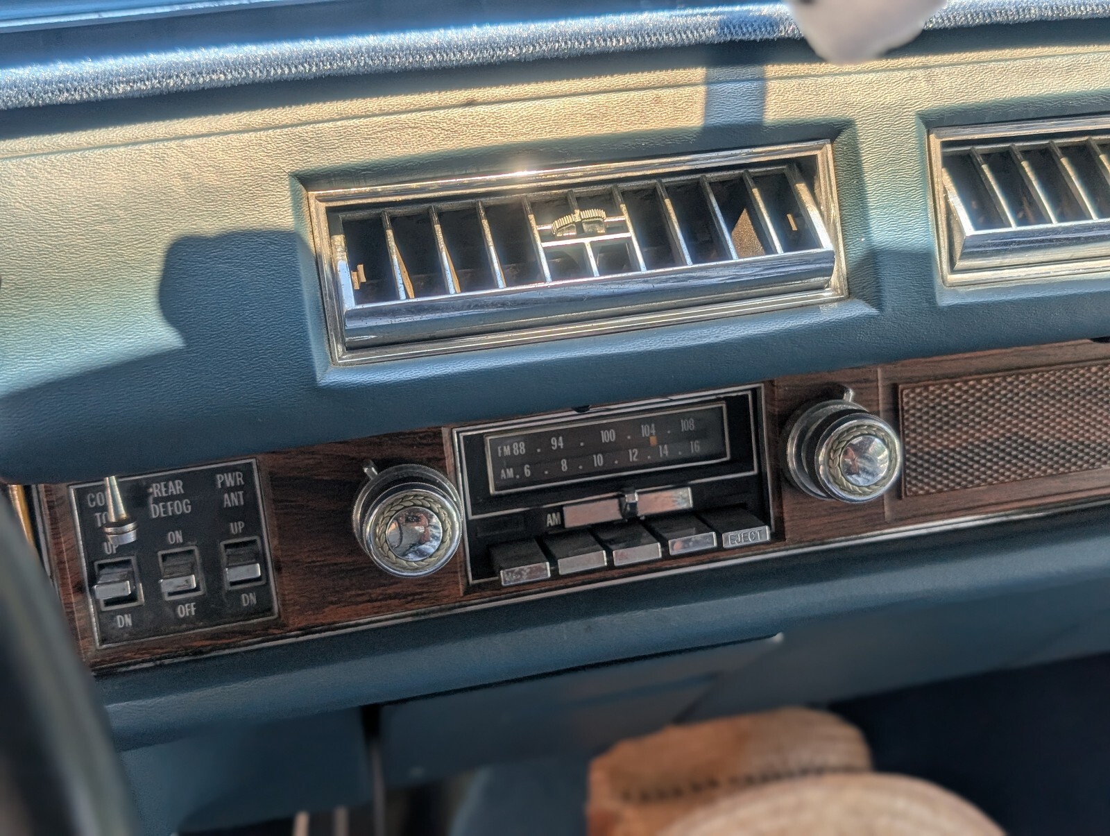 Cadillac-Eldorado-1976-Convertible-10