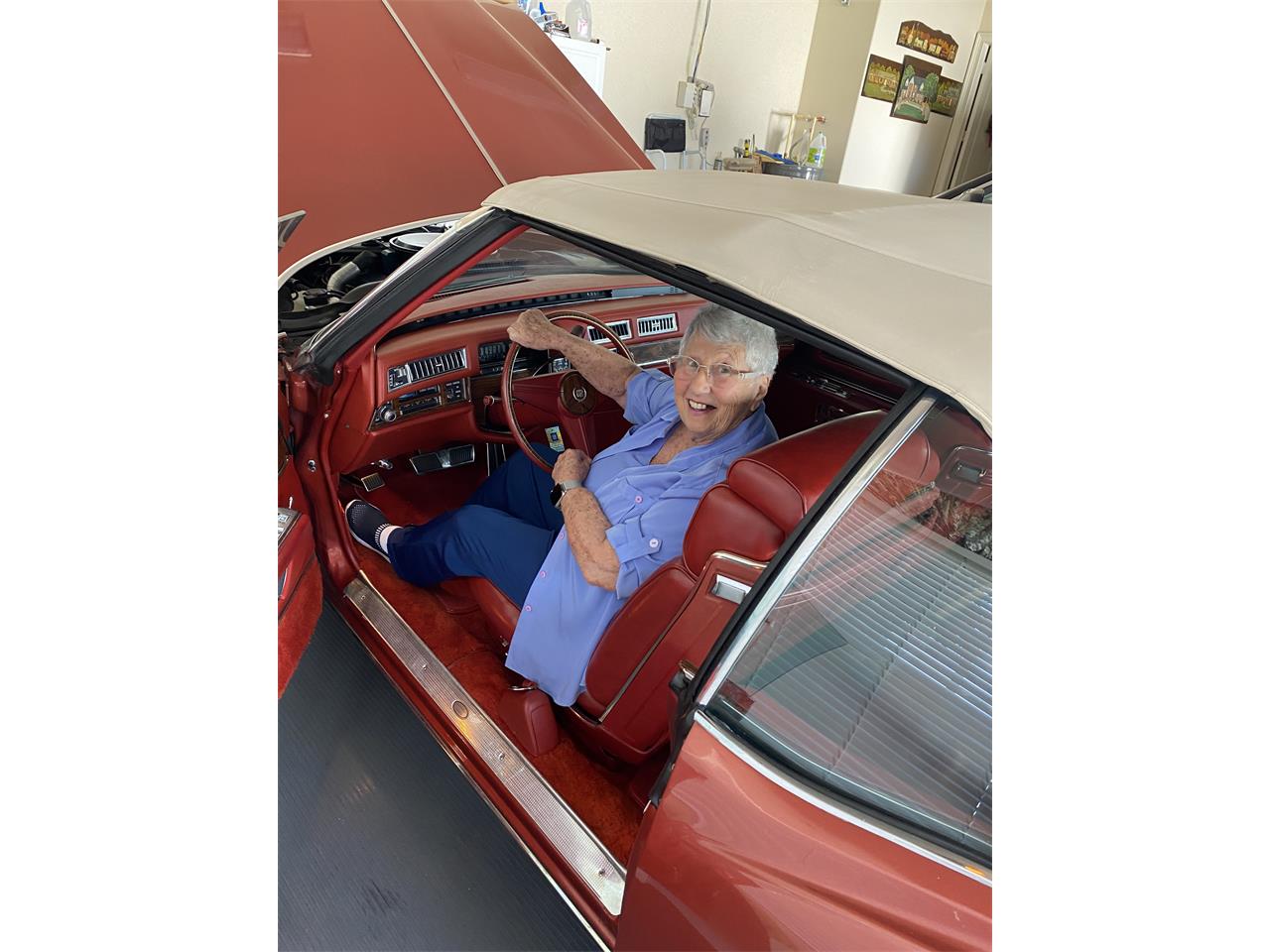 Cadillac-Eldorado-1976-Fire-mist-Cranberry-10