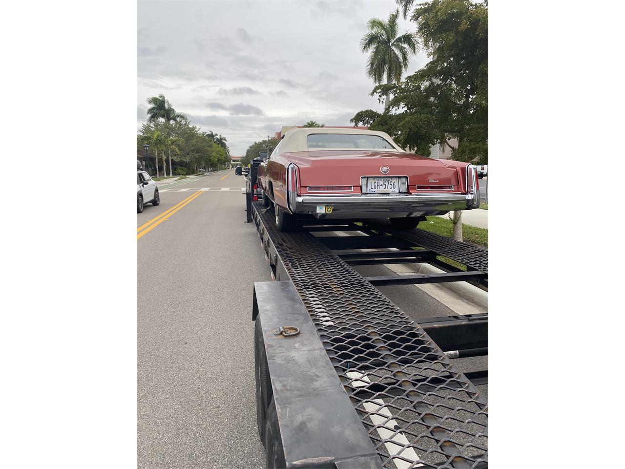 Cadillac-Eldorado-1976-Fire-mist-Cranberry-8