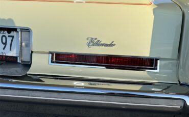 Cadillac-Eldorado-1976-Venetian-ivory-Ivory-2