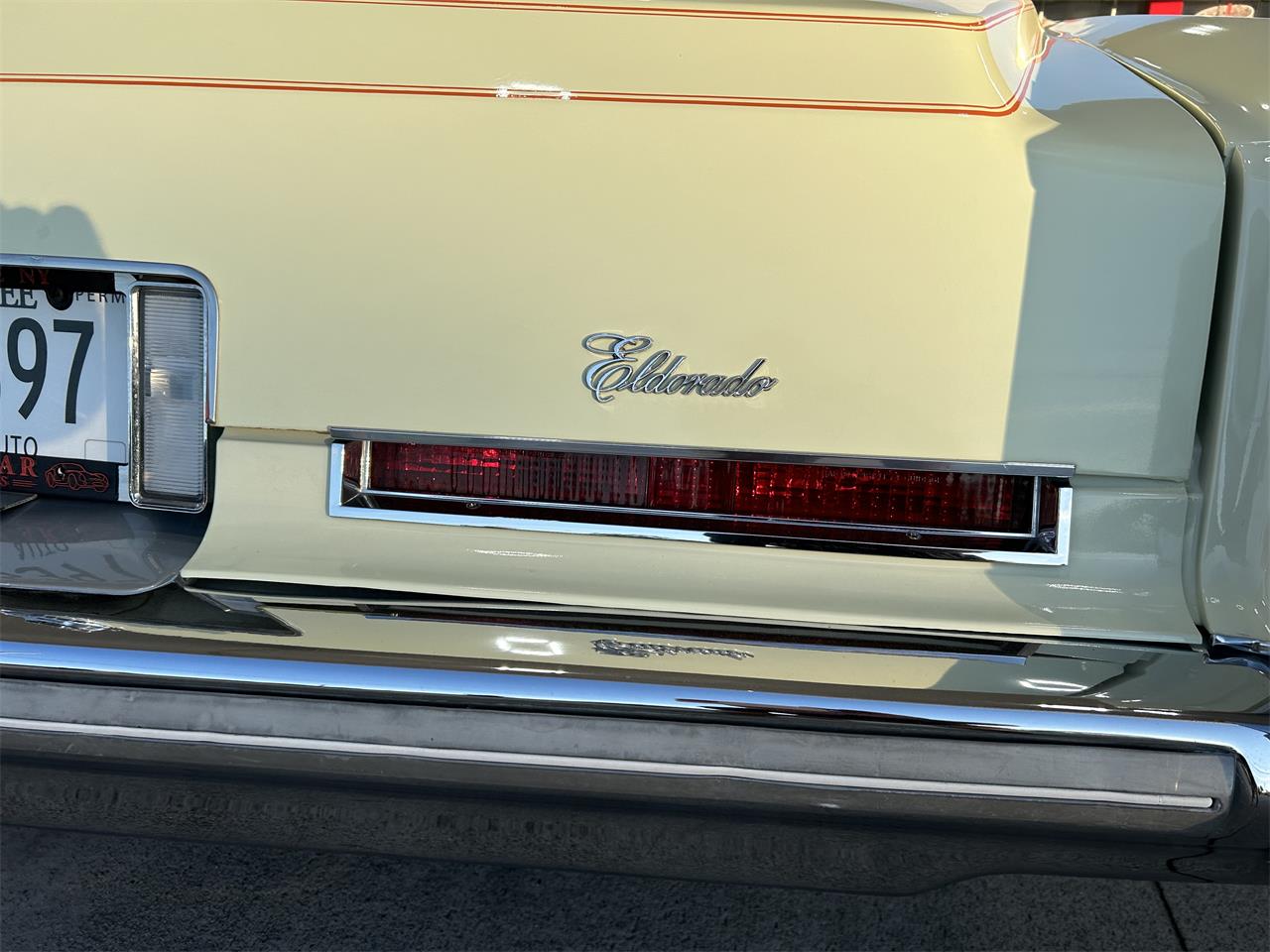 Cadillac-Eldorado-1976-Venetian-ivory-Ivory-2