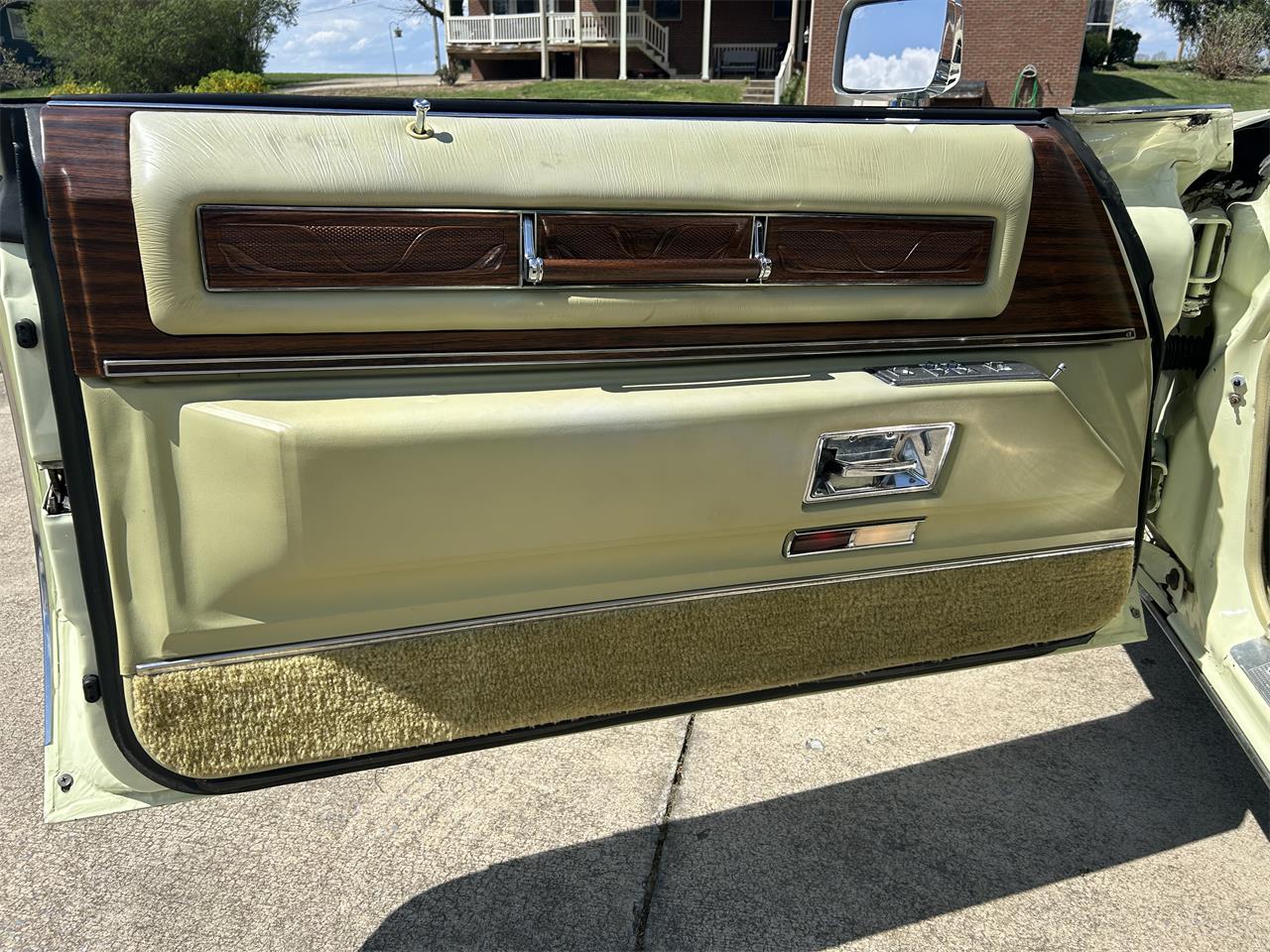 Cadillac-Eldorado-1976-Venetian-ivory-Ivory-4
