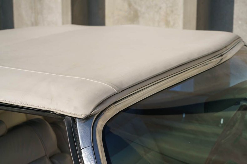 Cadillac-Eldorado-1976-White-White-Leather-16