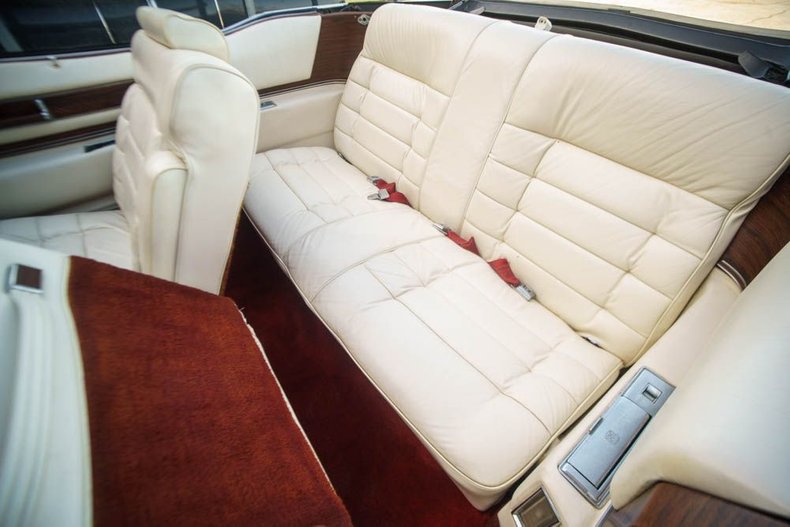Cadillac-Eldorado-1976-White-White-Leather-27