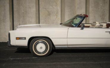 Cadillac-Eldorado-1976-White-White-Leather-42