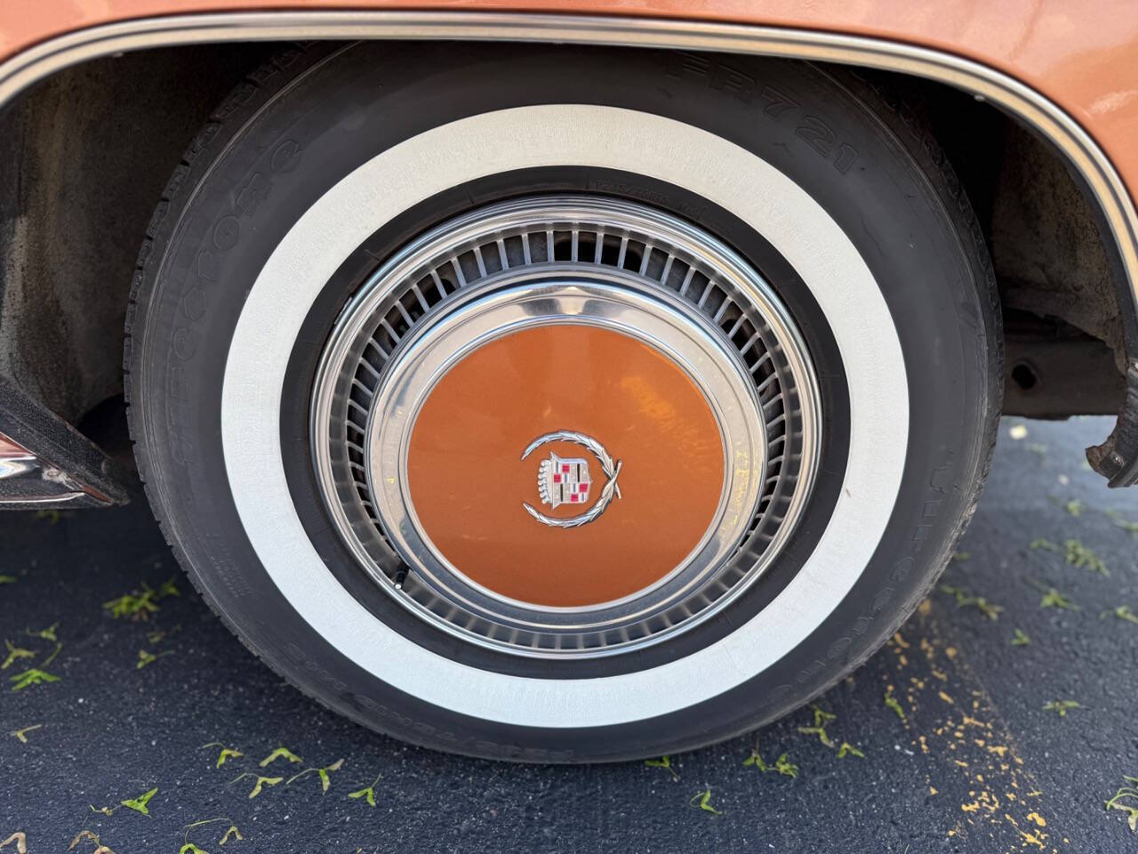 Cadillac-Eldorado-1977-Coupe-34