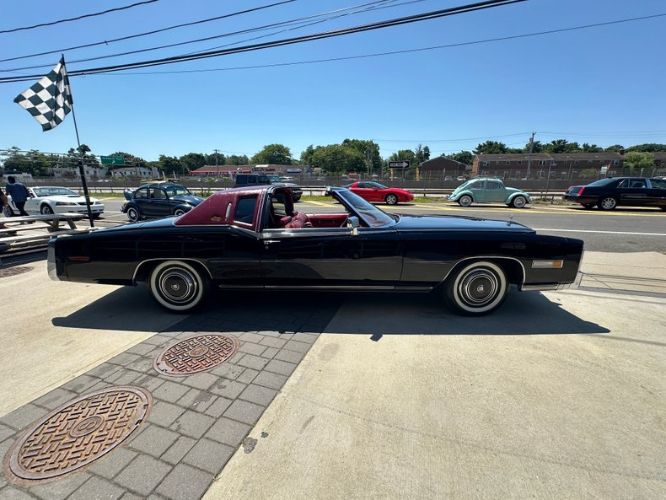 Cadillac-Eldorado-1978-BlackDeep-Red-Top-Deep-Red-17
