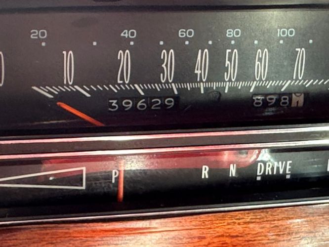Cadillac-Eldorado-1978-BlackDeep-Red-Top-Deep-Red-28