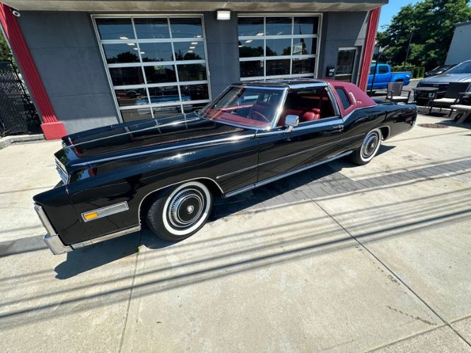 Cadillac-Eldorado-1978-BlackDeep-Red-Top-Deep-Red-39