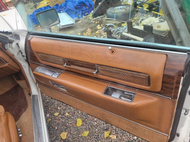 Cadillac-Eldorado-1978-Pearl-White-12