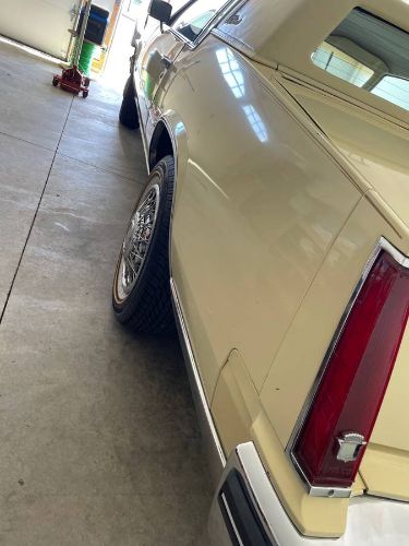 Cadillac-Eldorado-1982-1