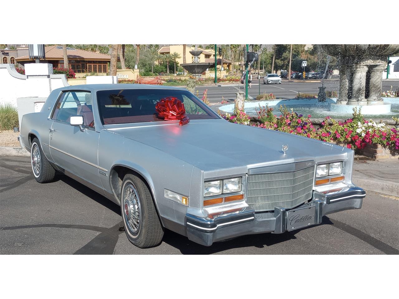 Cadillac-Eldorado-1982-Silver-Red-10