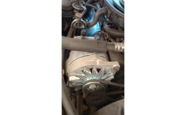 Cadillac-Eldorado-1982-Silver-Red-11