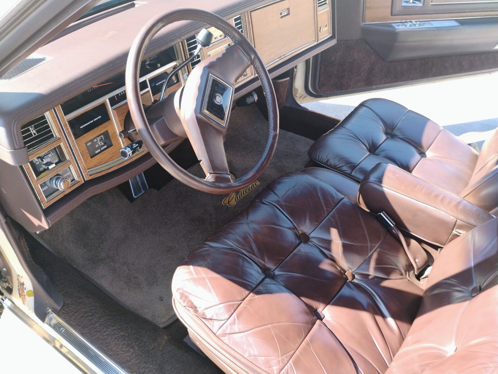 Cadillac-Eldorado-1983-Coupe-5