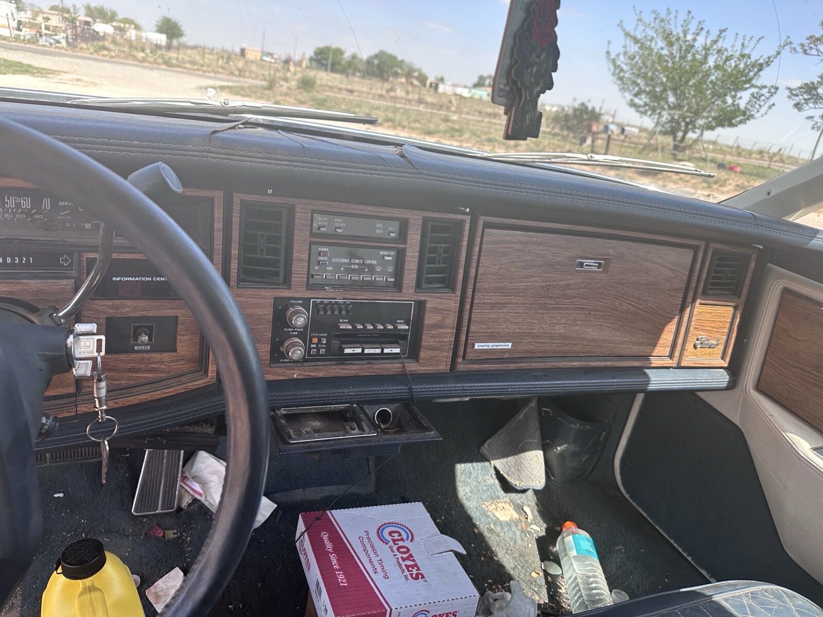 Cadillac-Eldorado-1985-10