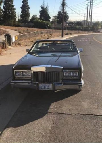 Cadillac-Eldorado-1985-Black-Beige-4