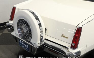 Cadillac-Eldorado-1985-Cotillion-White-Dark-Blue-10