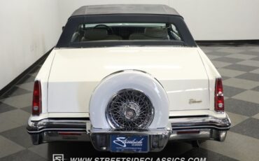 Cadillac-Eldorado-1985-Cotillion-White-Dark-Blue-13