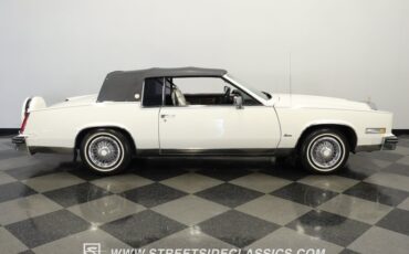 Cadillac-Eldorado-1985-Cotillion-White-Dark-Blue-17