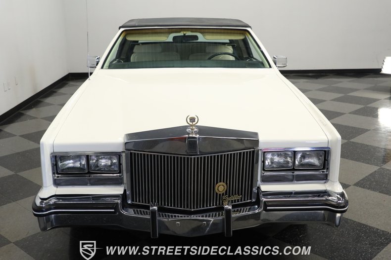 Cadillac-Eldorado-1985-Cotillion-White-Dark-Blue-20