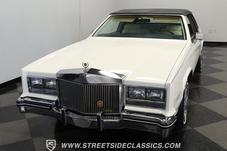Cadillac-Eldorado-1985-Cotillion-White-Dark-Blue-21