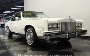 Cadillac-Eldorado-1985-Cotillion-White-Dark-Blue-27