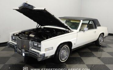 Cadillac-Eldorado-1985-Cotillion-White-Dark-Blue-28