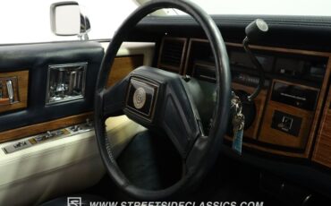 Cadillac-Eldorado-1985-Cotillion-White-Dark-Blue-41
