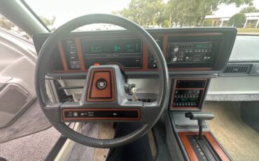 Cadillac-Eldorado-1987-32