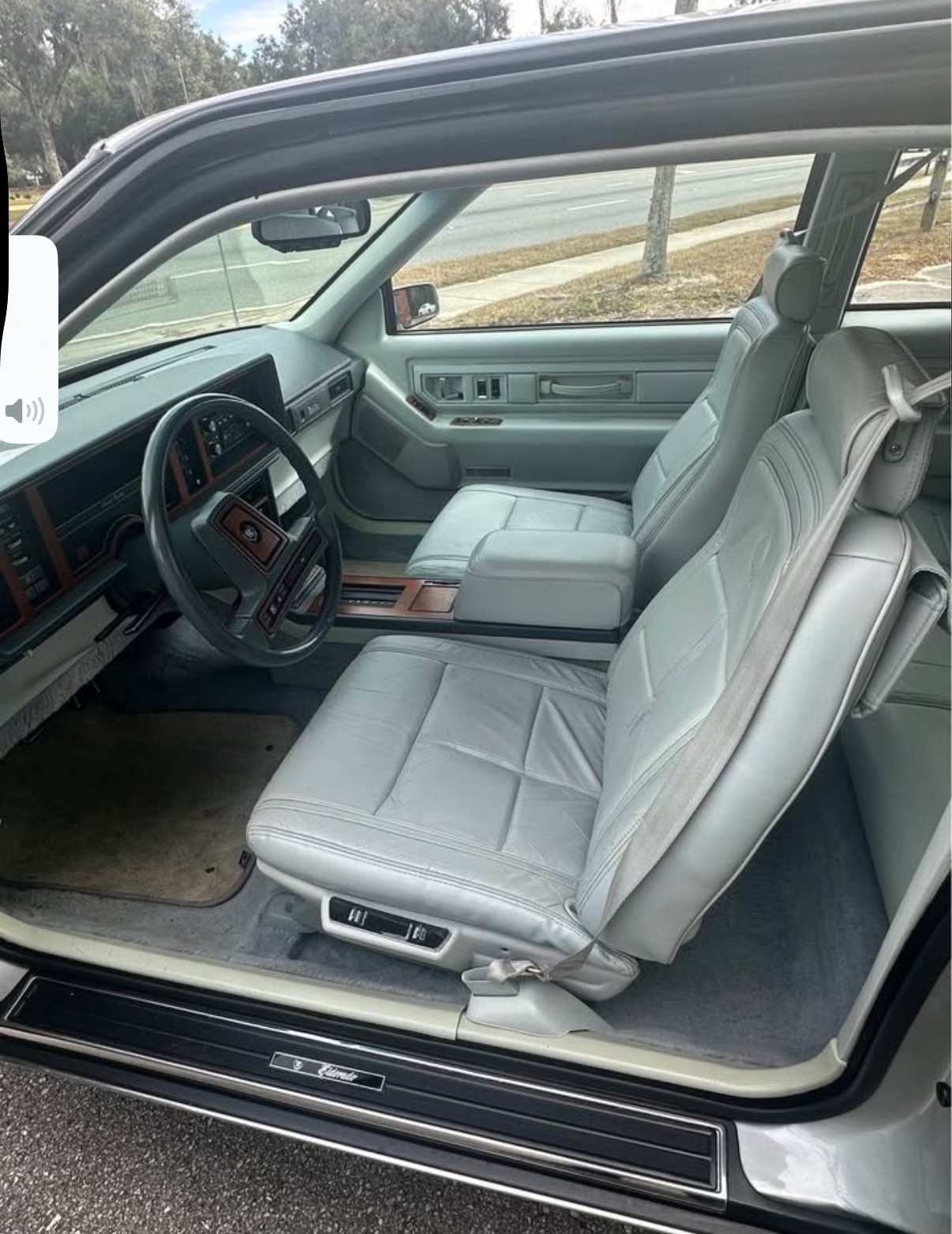 Cadillac-Eldorado-1987-34