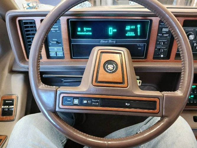 Cadillac-Eldorado-1988-2