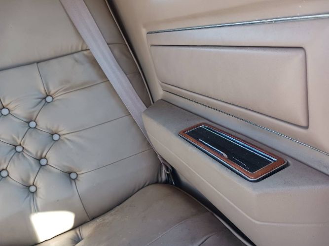 Cadillac-Eldorado-1988-7