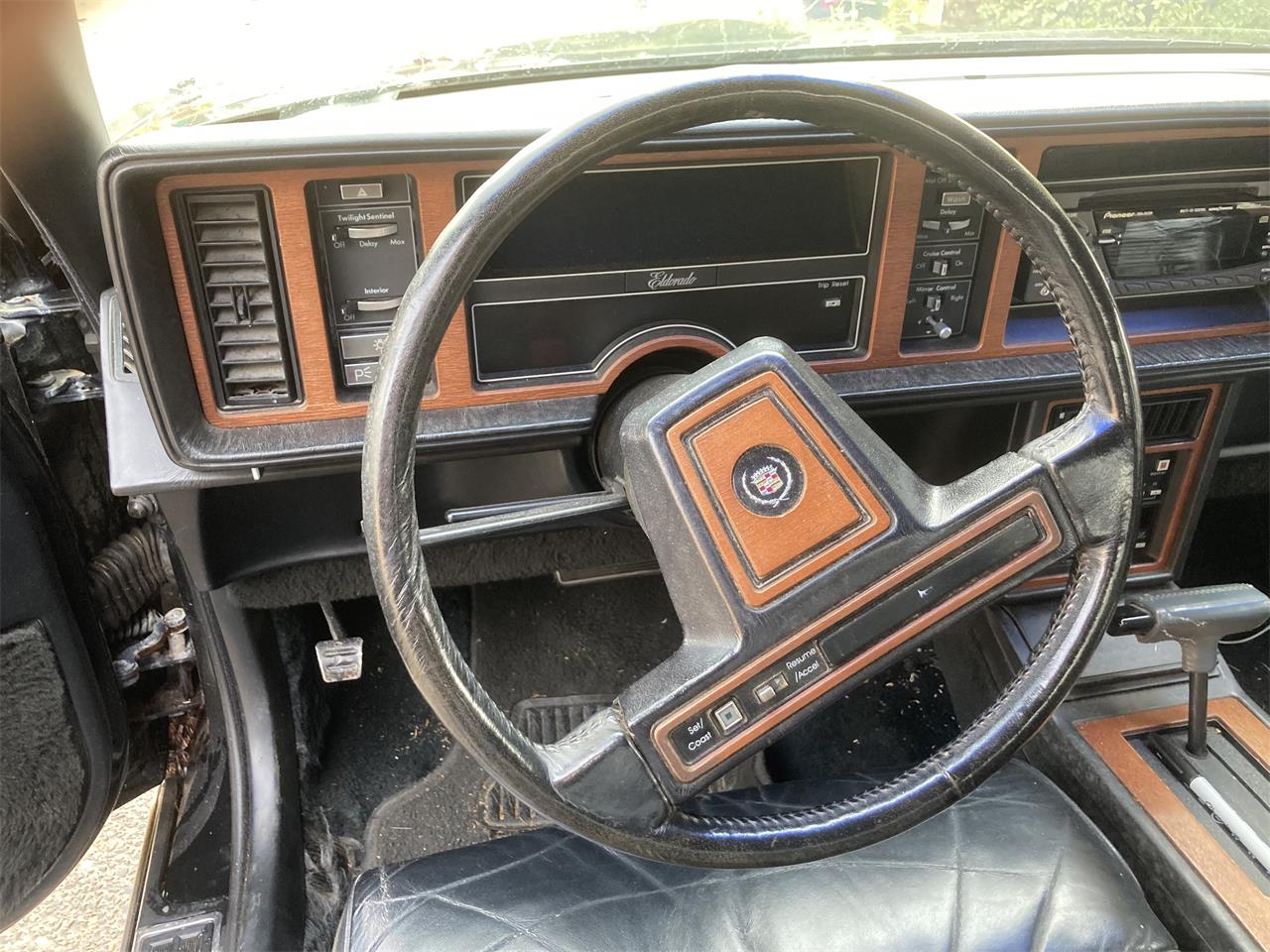 Cadillac-Eldorado-1988-Black-Black-6