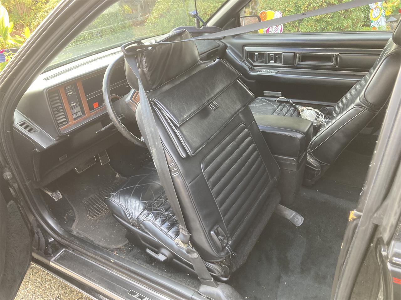 Cadillac-Eldorado-1988-Black-Black-7