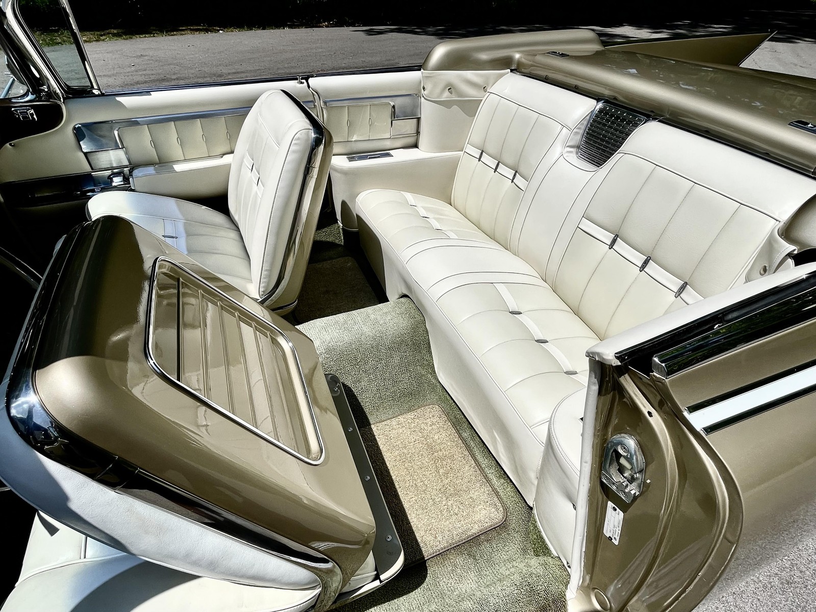 Cadillac-Eldorado-Biarritz-Convert-1960-ORIGINAL-OWNERSHIP-RECORD-29