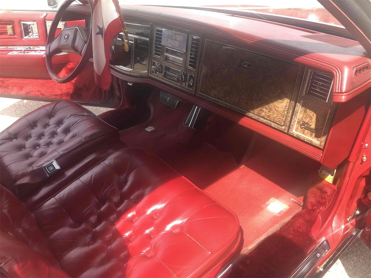 Cadillac-Eldorado-biarritz-1979-Red-Red-11