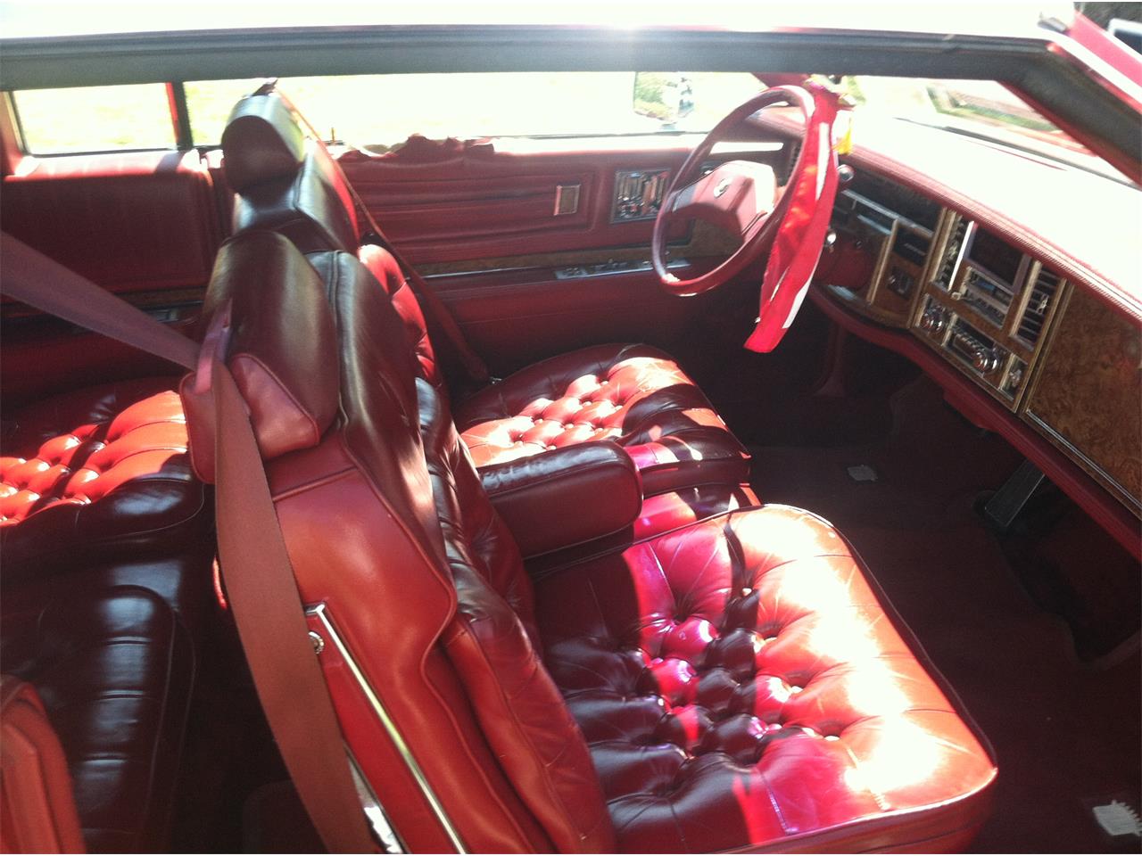 Cadillac-Eldorado-biarritz-1979-Red-Red-18
