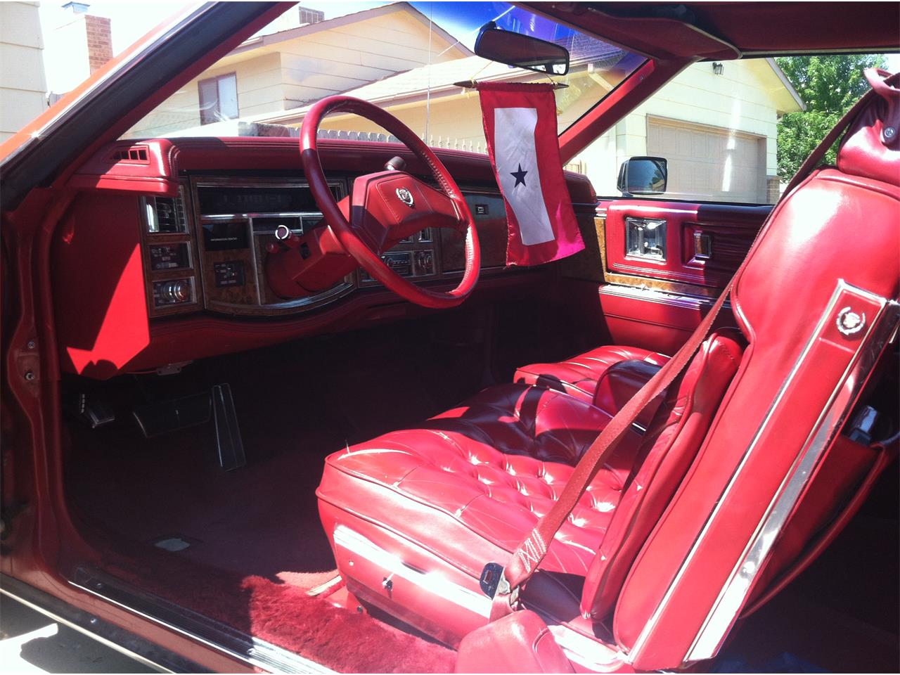 Cadillac-Eldorado-biarritz-1979-Red-Red-19