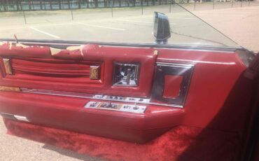 Cadillac-Eldorado-biarritz-1979-Red-Red-21