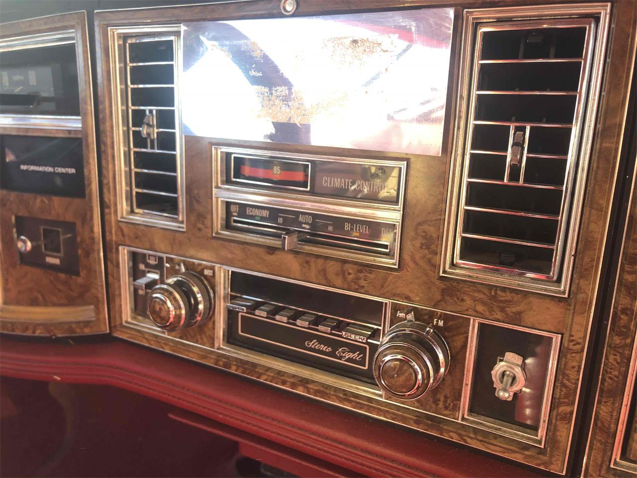 Cadillac-Eldorado-biarritz-1979-Red-Red-35