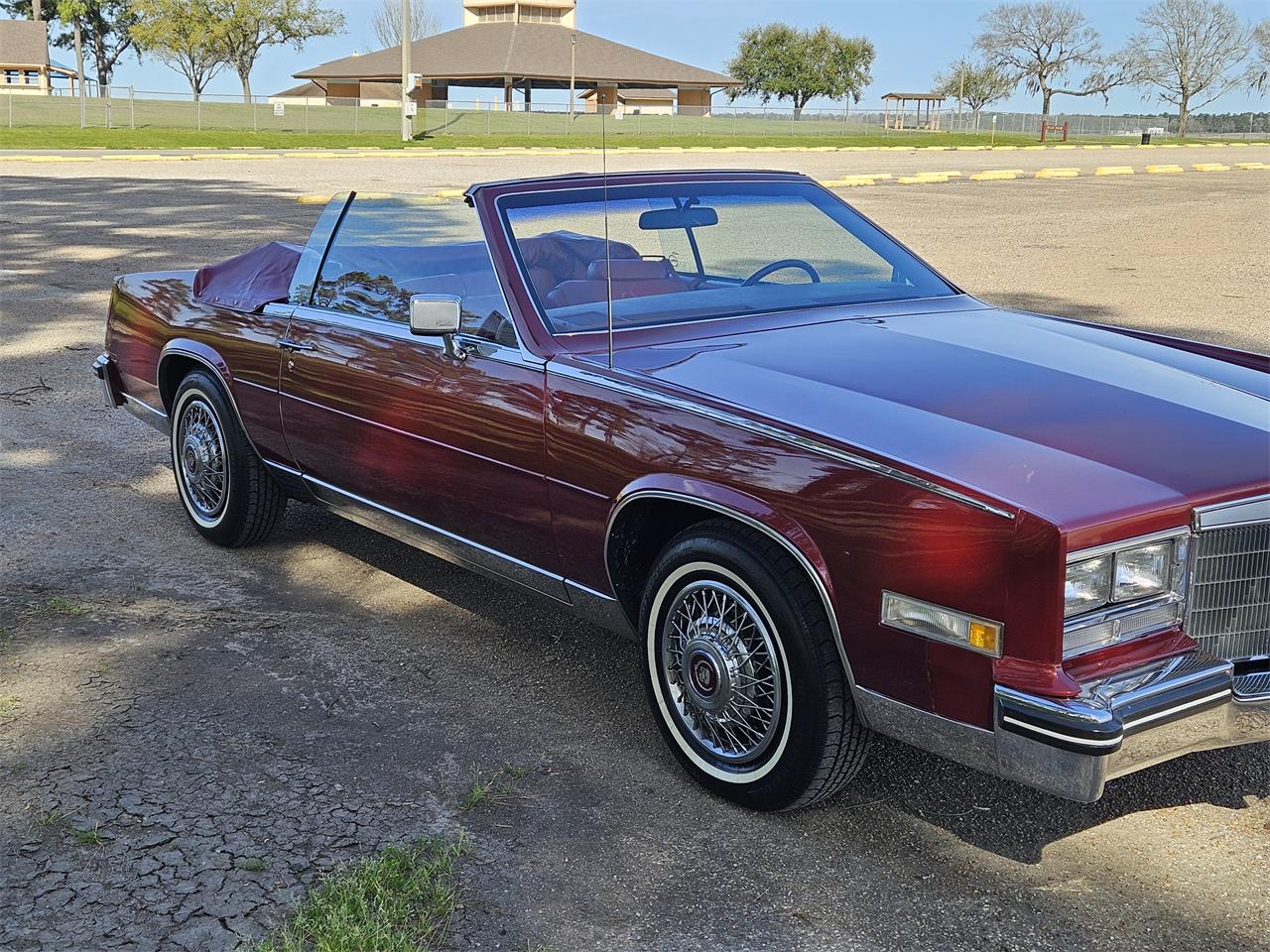 Cadillac-Eldorado-biarritz-1984-Burgundy-Burgundy-15