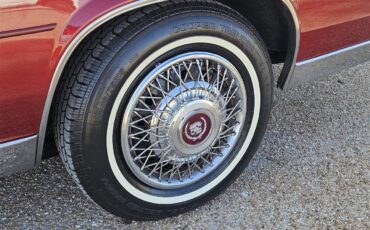 Cadillac-Eldorado-biarritz-1984-Burgundy-Burgundy-19