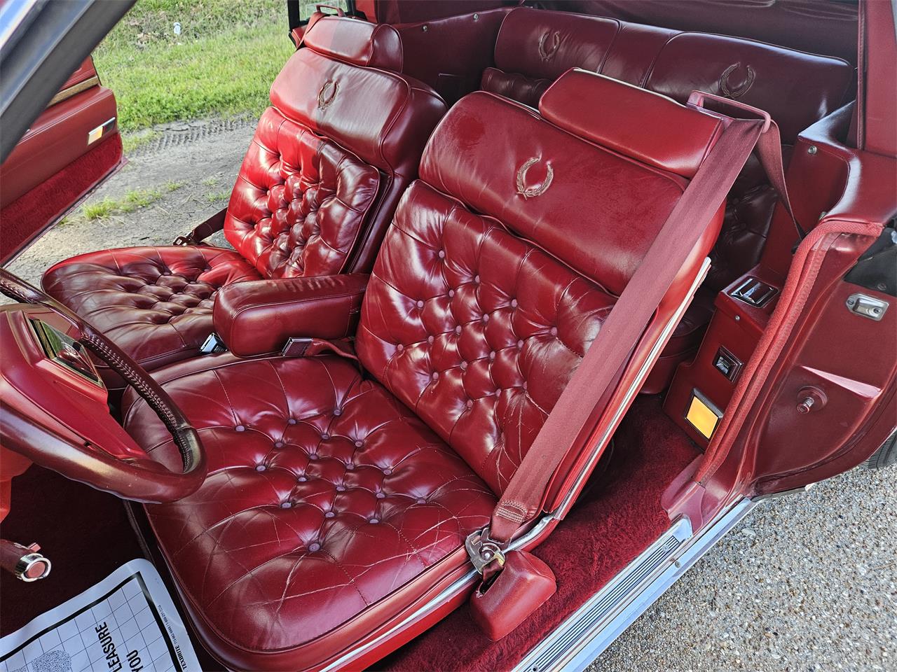 Cadillac-Eldorado-biarritz-1984-Burgundy-Burgundy-20