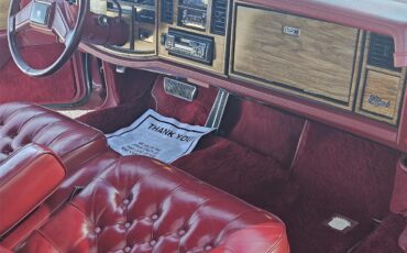 Cadillac-Eldorado-biarritz-1984-Burgundy-Burgundy-22