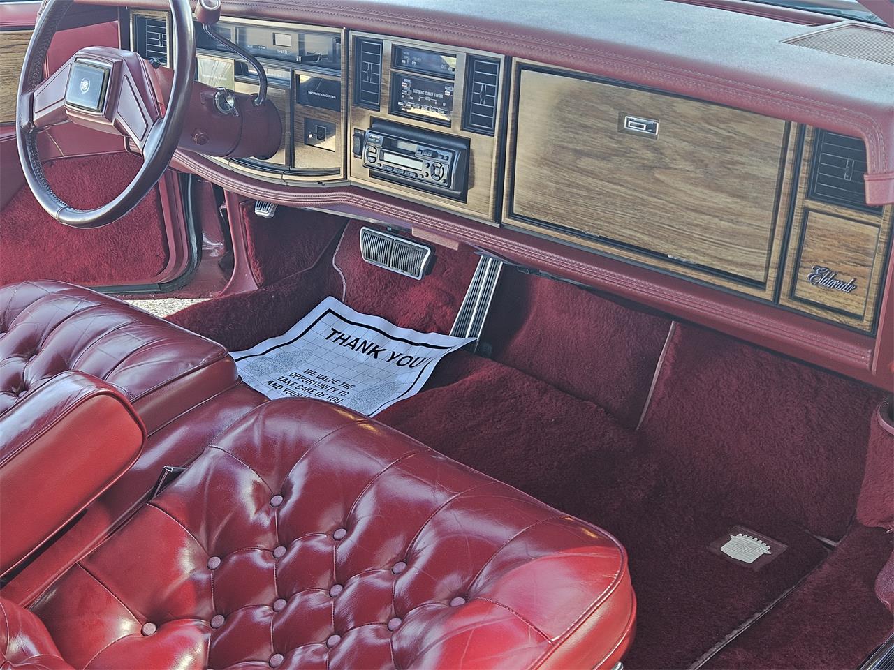 Cadillac-Eldorado-biarritz-1984-Burgundy-Burgundy-22