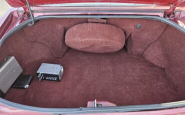 Cadillac-Eldorado-biarritz-1984-Burgundy-Burgundy-24