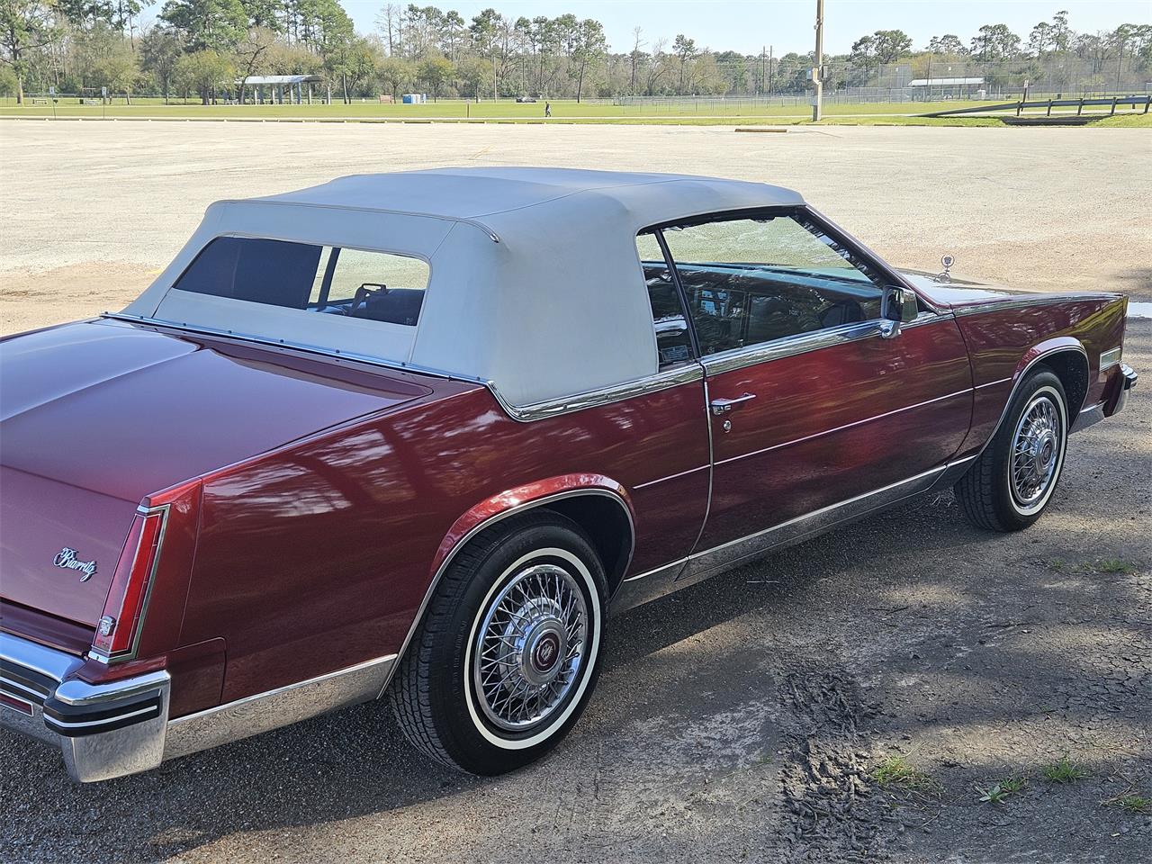 Cadillac-Eldorado-biarritz-1984-Burgundy-Burgundy-3